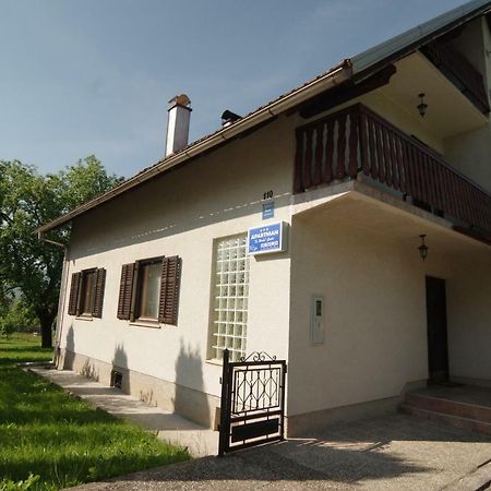 Guest House Sveti Marko Gacka โอโทชาส ภายนอก รูปภาพ