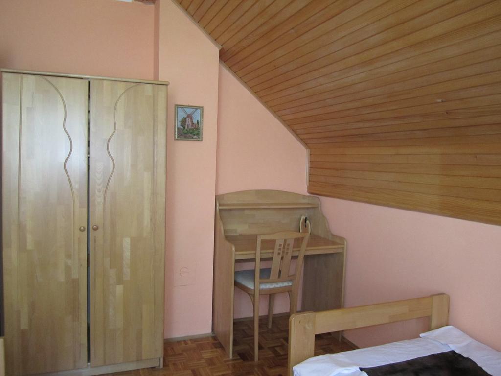 Guest House Sveti Marko Gacka โอโทชาส ภายนอก รูปภาพ