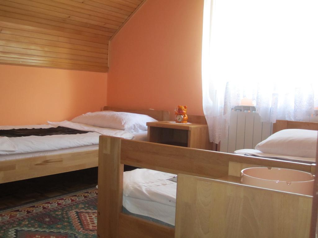 Guest House Sveti Marko Gacka โอโทชาส ภายนอก รูปภาพ