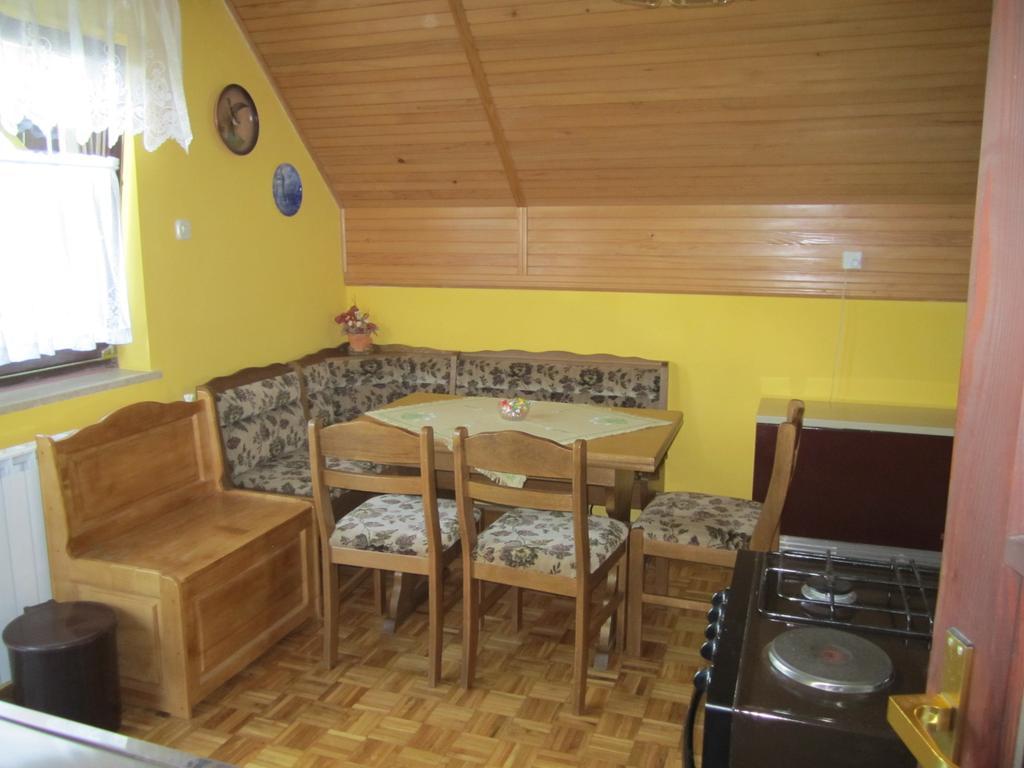 Guest House Sveti Marko Gacka โอโทชาส ห้อง รูปภาพ