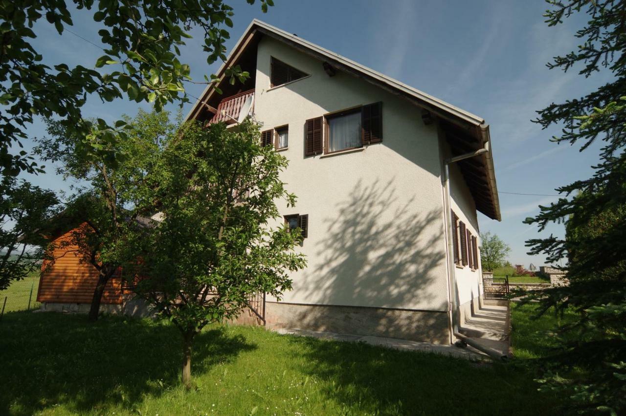 Guest House Sveti Marko Gacka โอโทชาส ภายนอก รูปภาพ