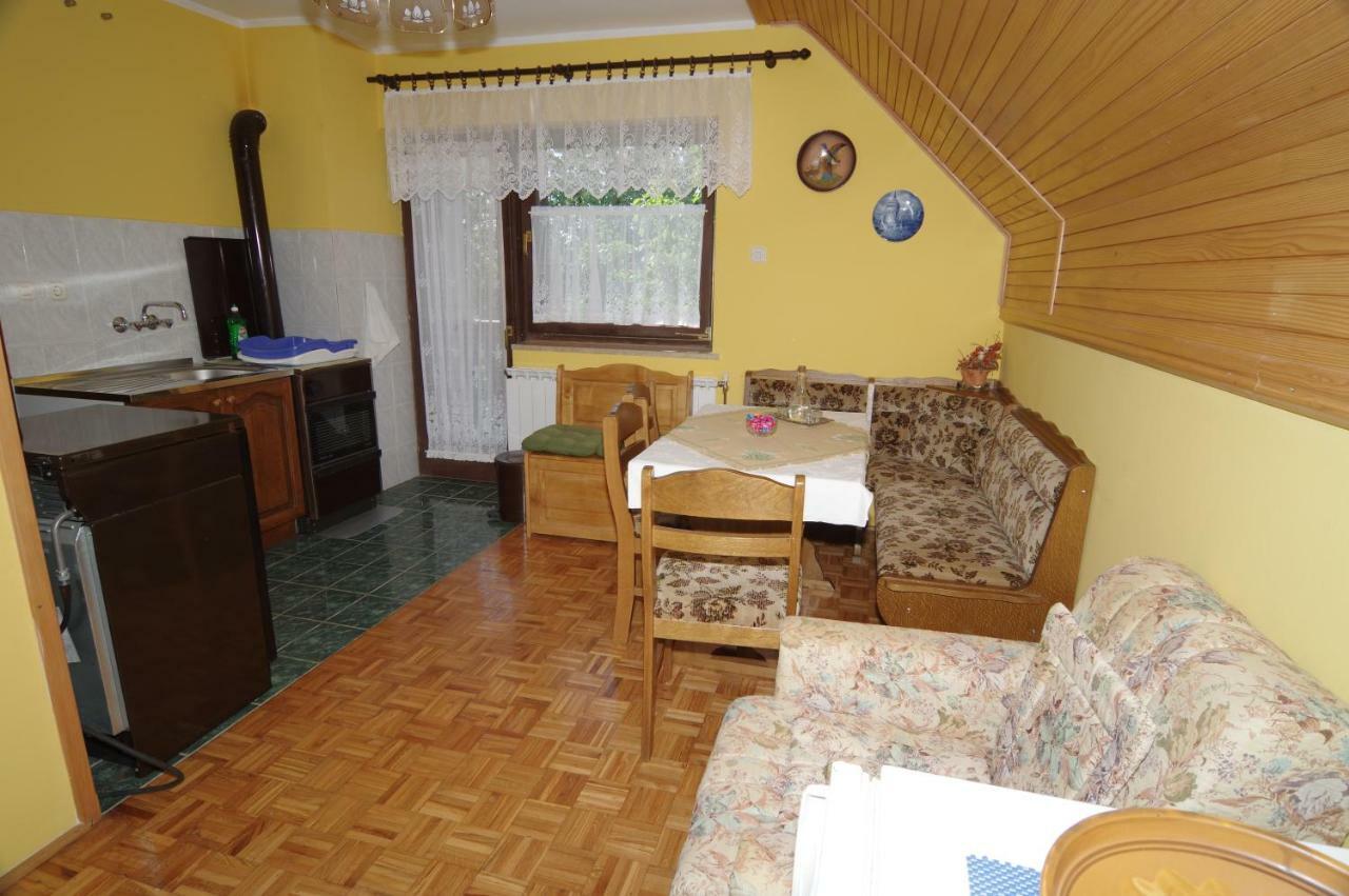 Guest House Sveti Marko Gacka โอโทชาส ภายนอก รูปภาพ