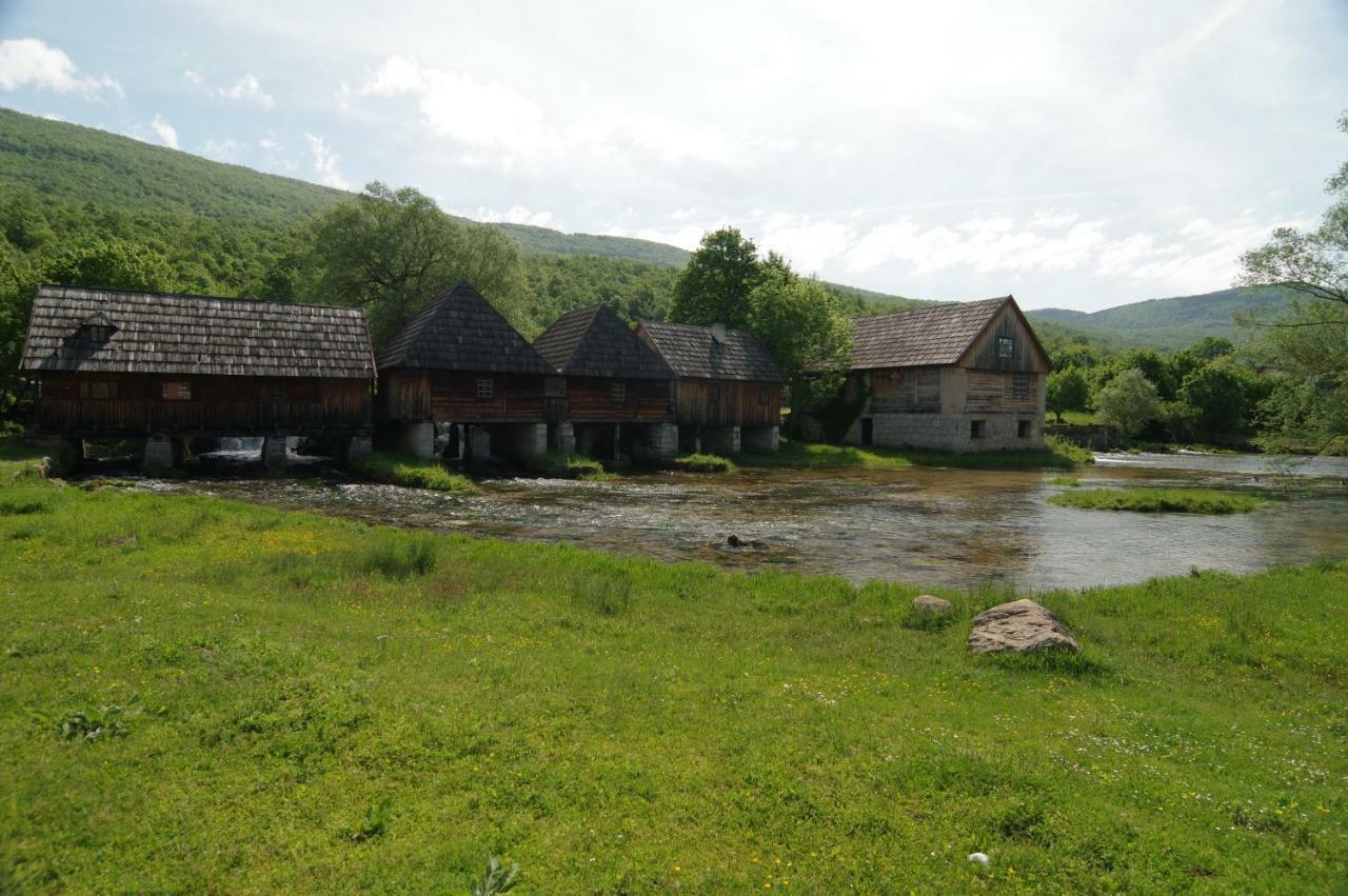Guest House Sveti Marko Gacka โอโทชาส ภายนอก รูปภาพ